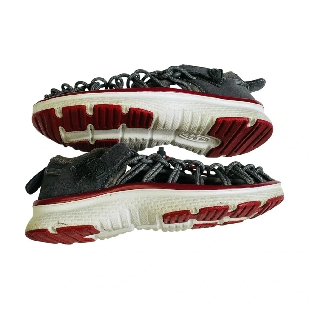 KEEN Uneek Gray Red Closed Toe Woven Sandals Big Boys Size 10